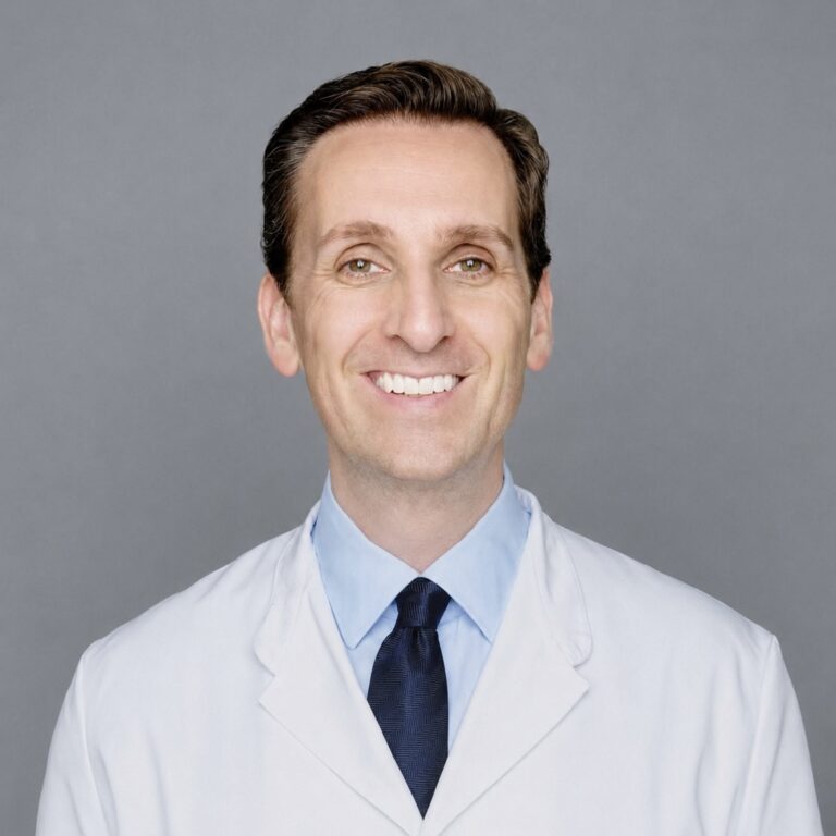 Dr Tom S. Decates, MD, PhD