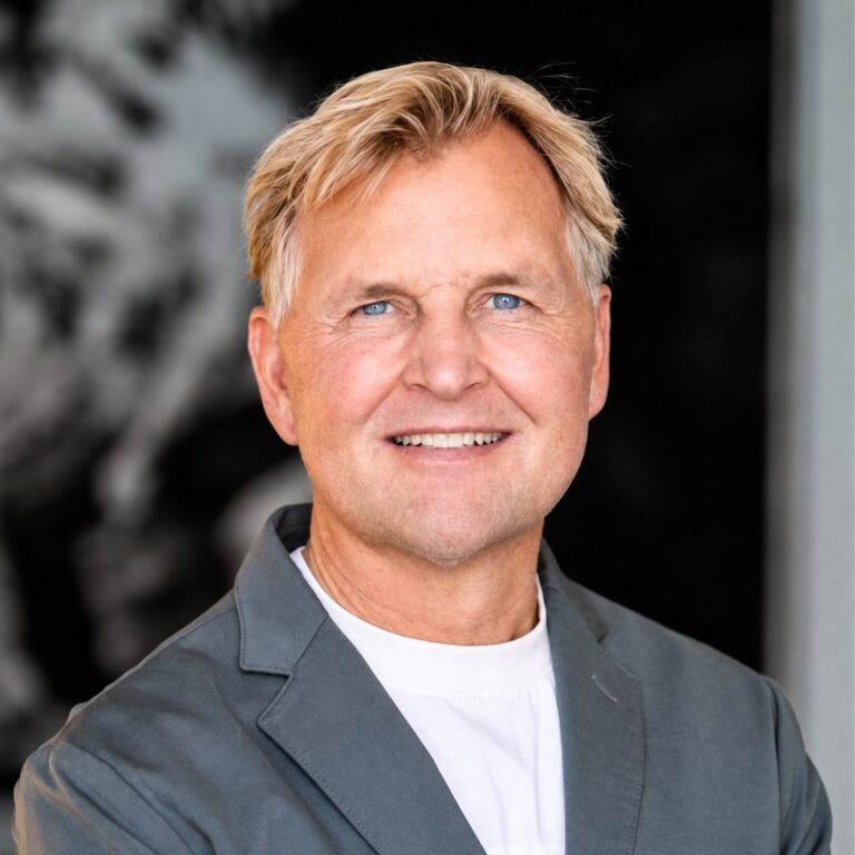 Dr. Jesper Thulesen
